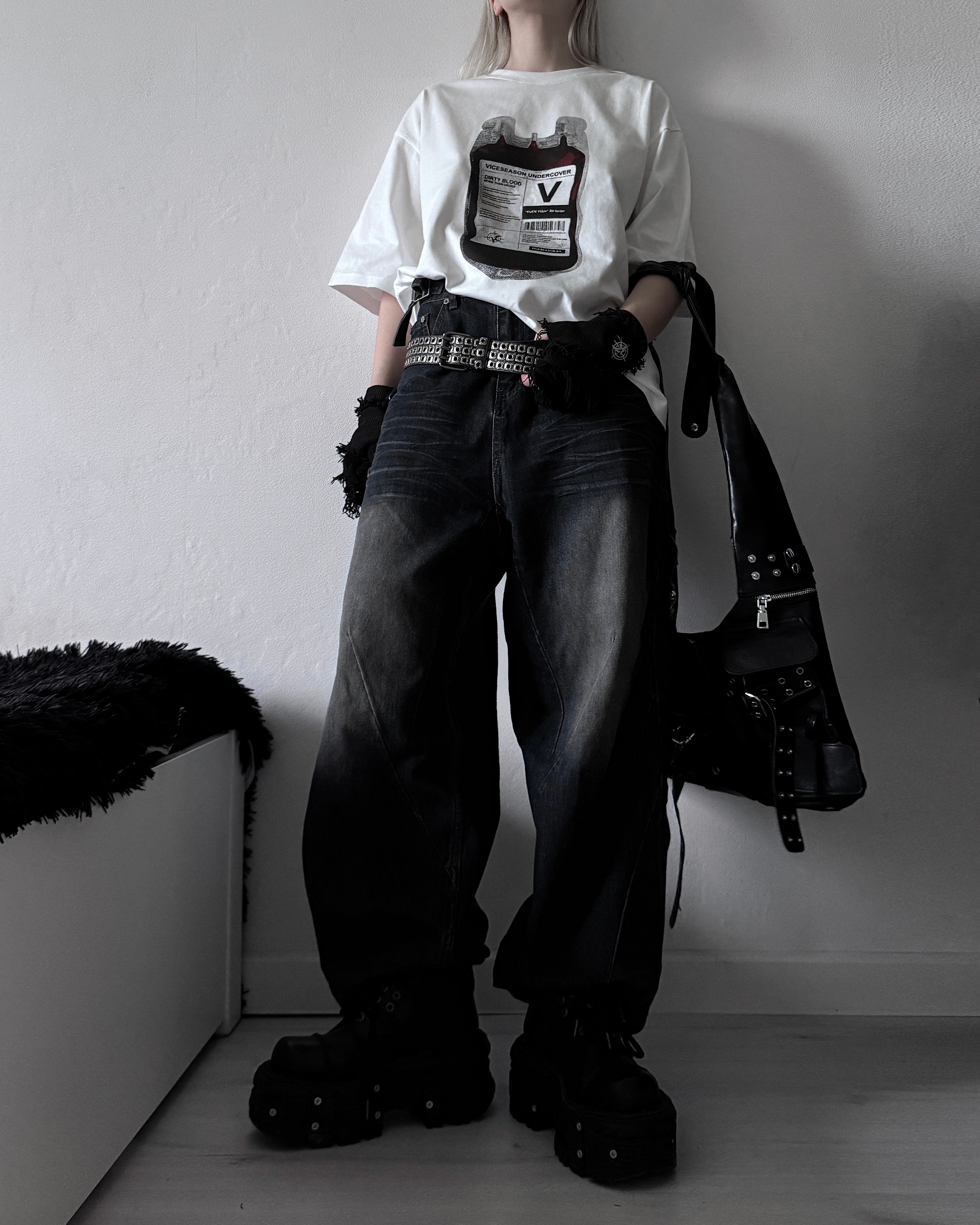 Футболка «Dirty blood» в реальной жизни 3