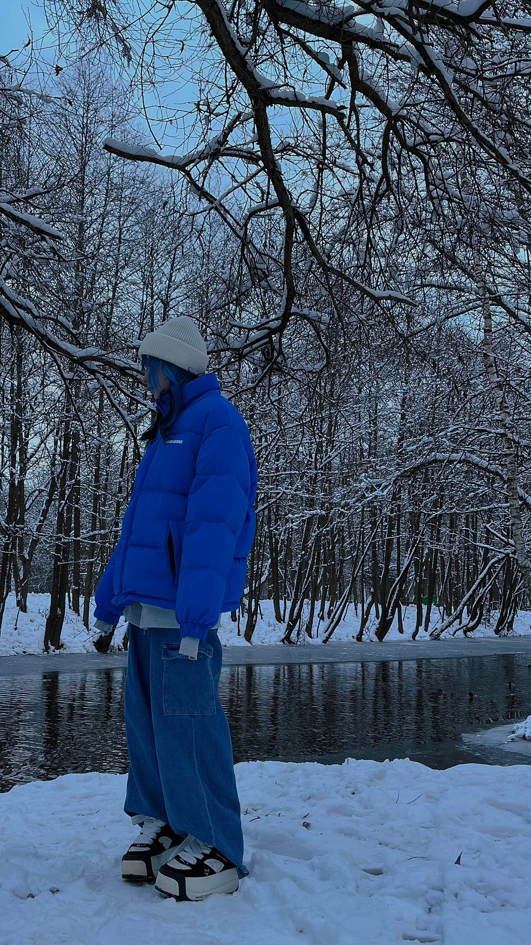 Пуховик «Под прицелом BLUE» в реальной жизни 7