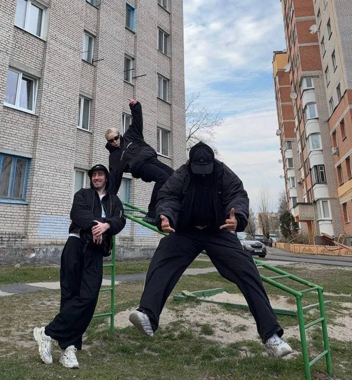 Двухсторонний бомбер «Bombing» в реальной жизни 3