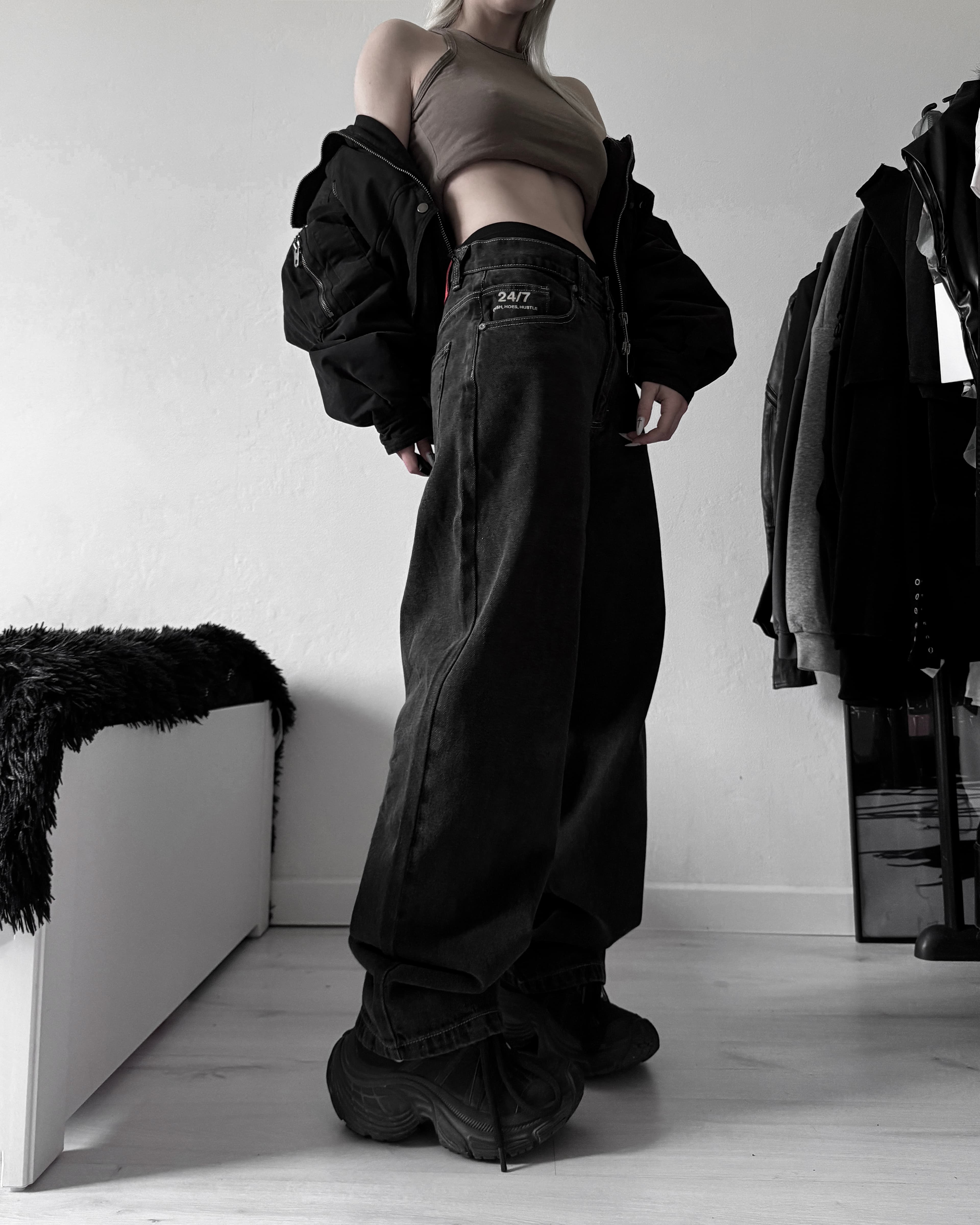 Джинсы «24/7 Rules» в реальной жизни 2