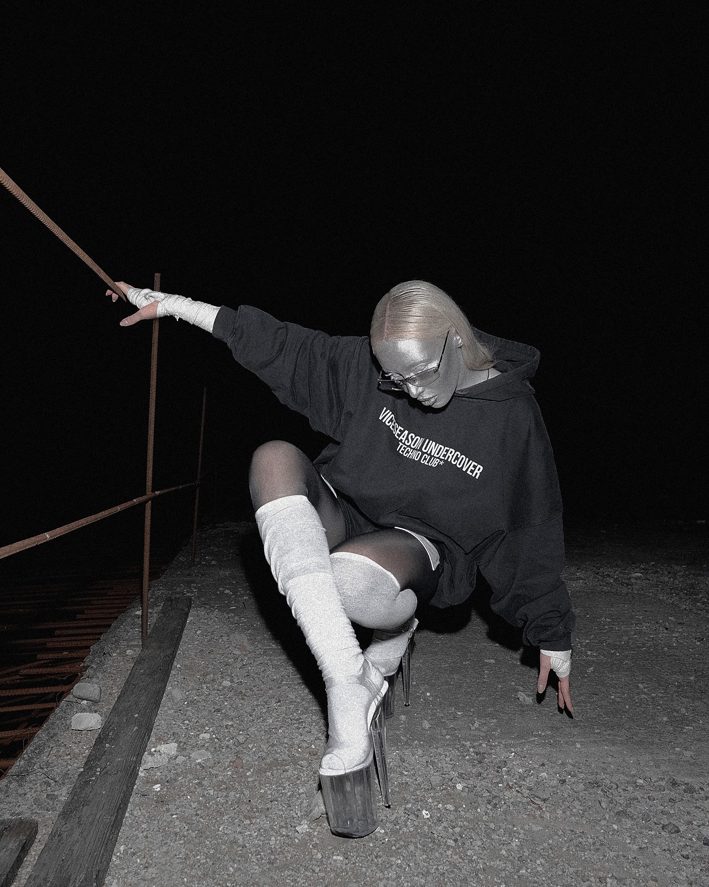 Худи «Techno club black» в реальной жизни 8