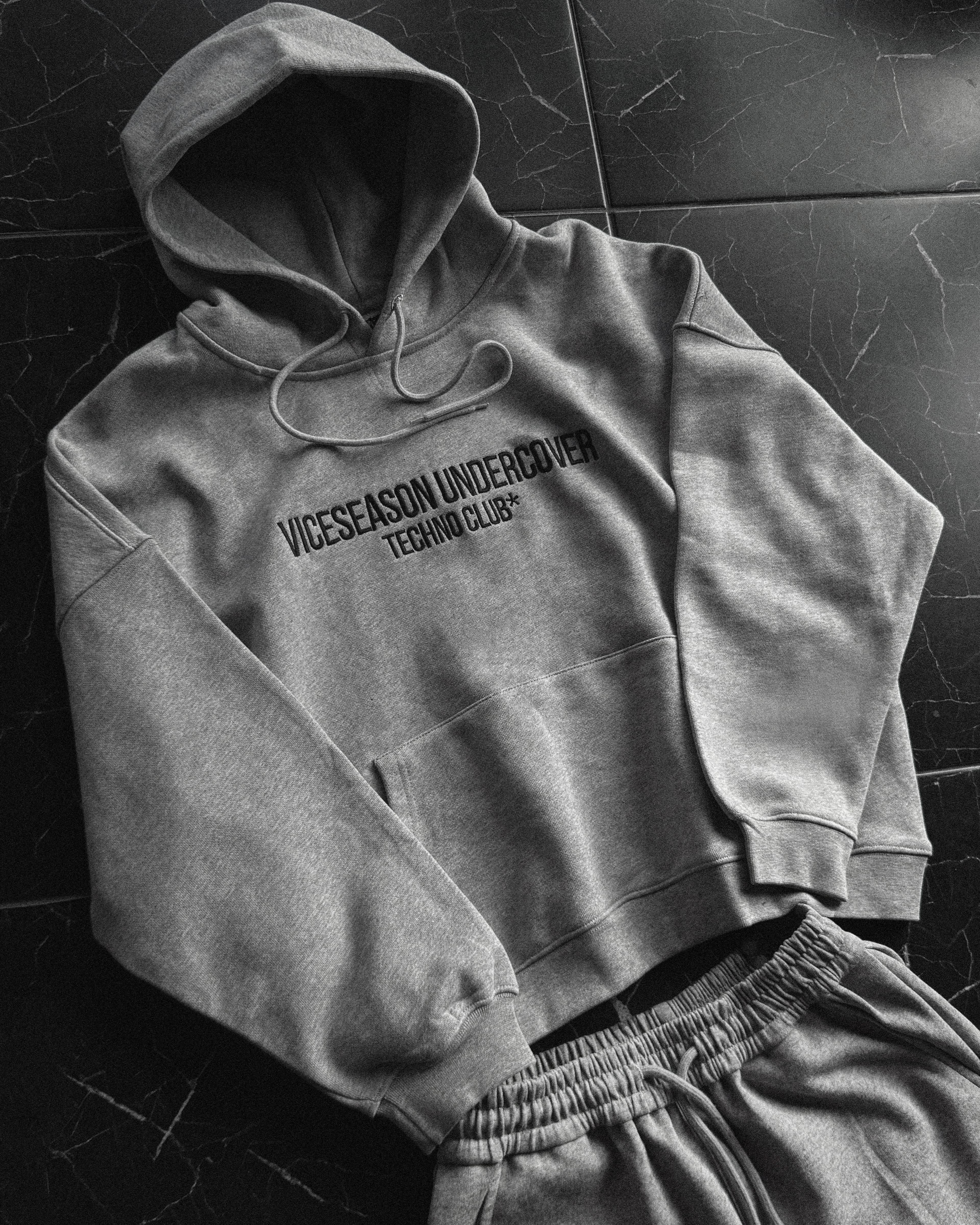 Худи «Techno club gray» в реальной жизни 4