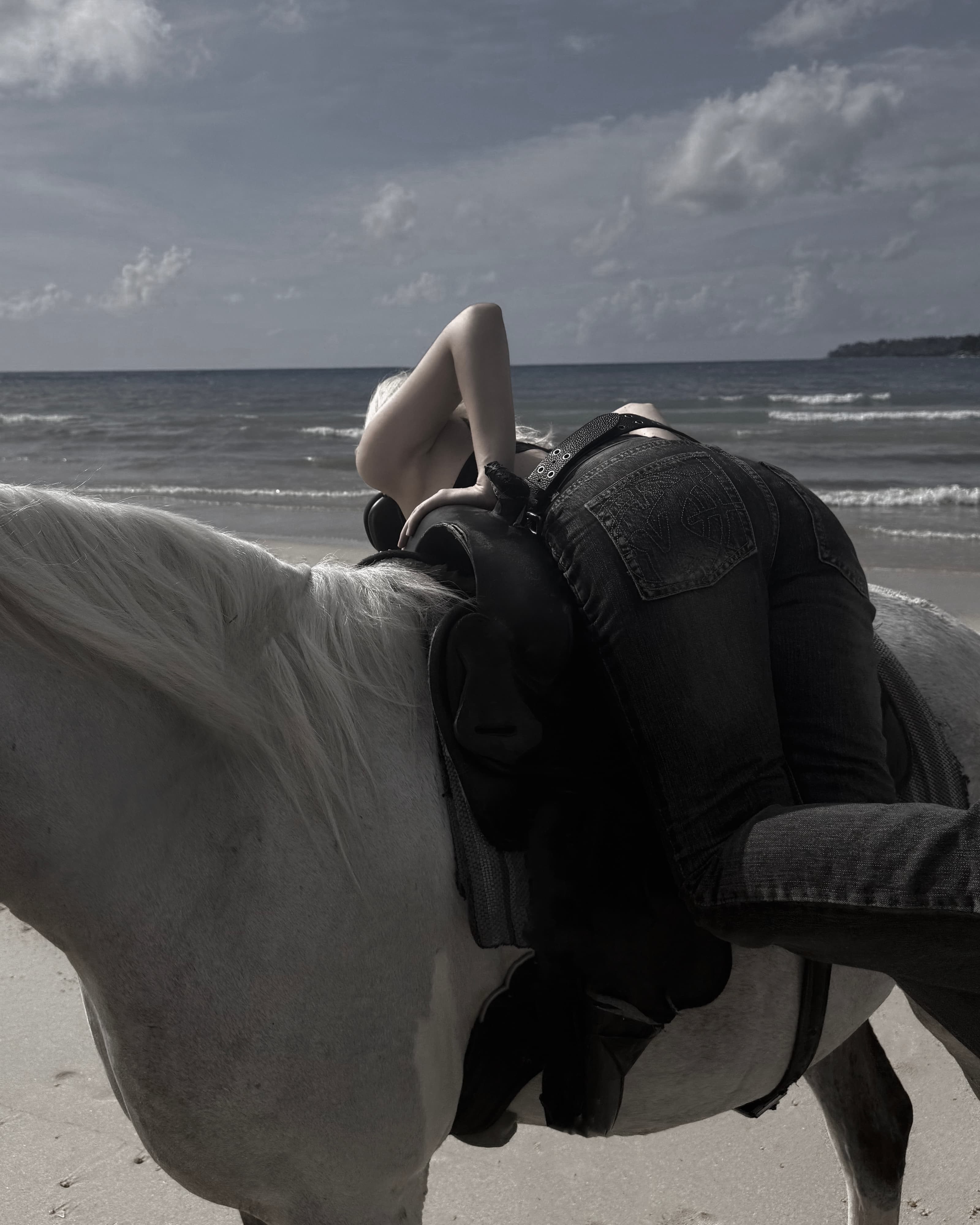 Джинсы «Skins black» в реальной жизни 5